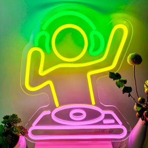1 pc DJ player neon LED sign, Men’s cave neon sign for bars, Cute anime dimmable LED neon lights, great for parties, bedrooms, bars, shops, rooms, friends party wall decorations, USB powered illuminated sign hanging device, 5V USB power supply